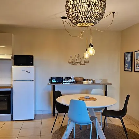 Ravissant T3 Climatise 6 Personnes Appartement